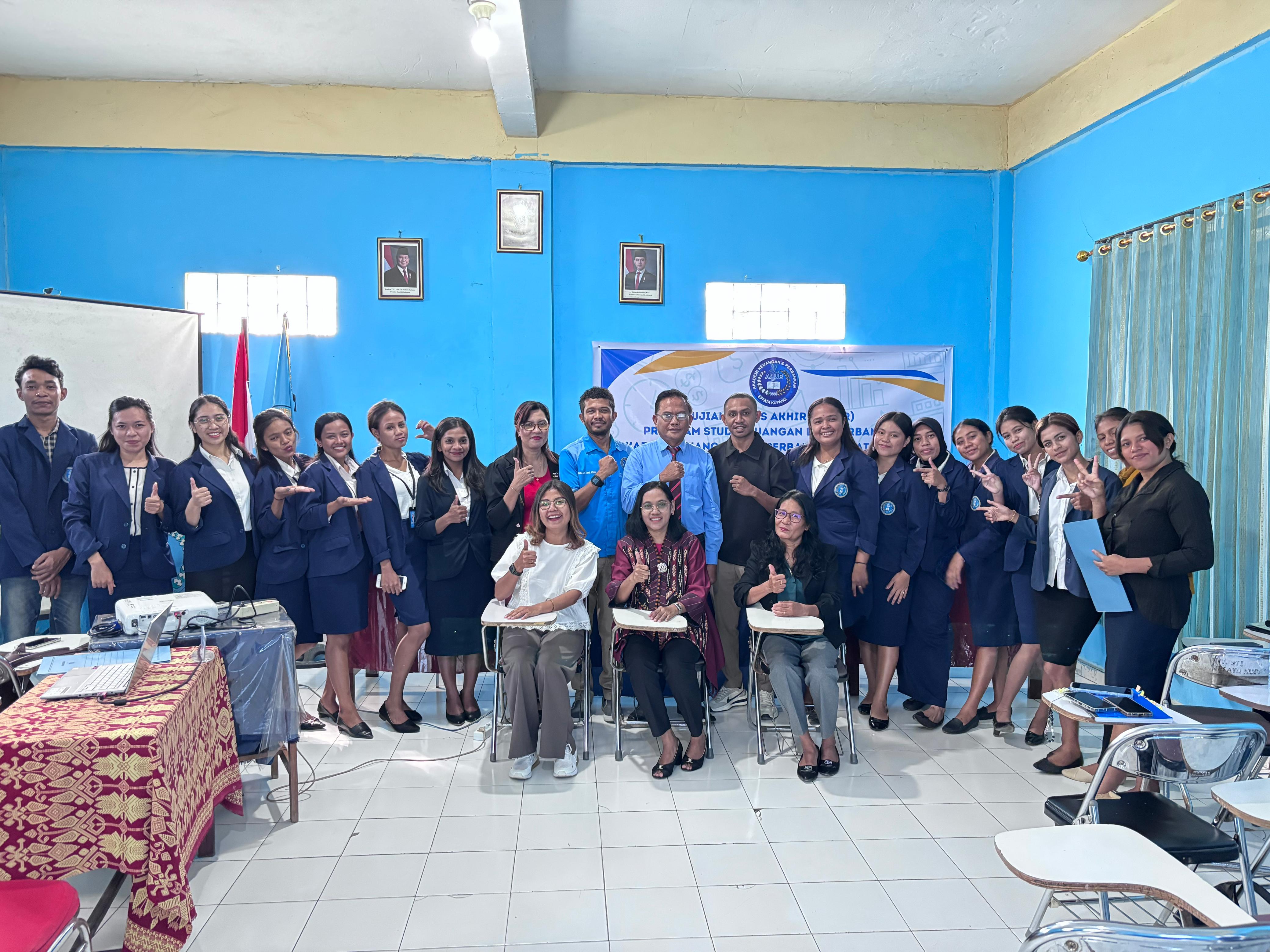 Pembukaan Ujian Tugas Akhir (Paper) Tahun Akademik 2024/2025 oleh Direktur AKUB Effata Kupang